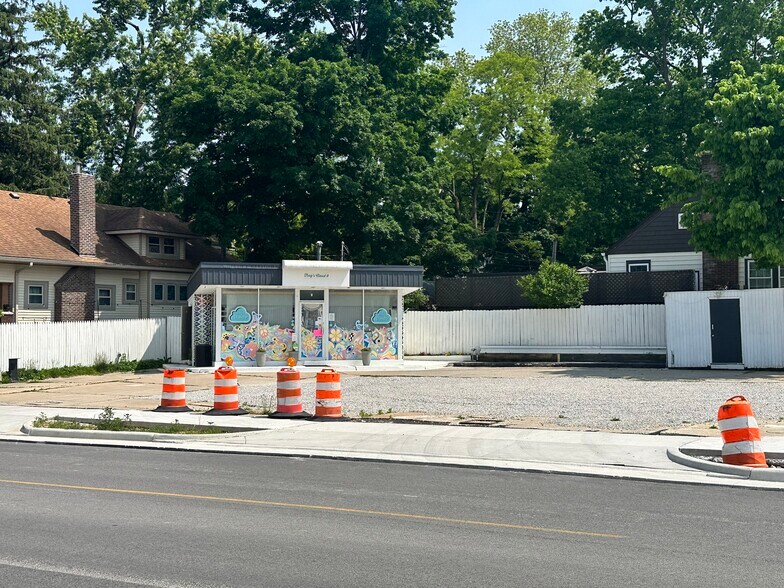 More Photos Of 404 E Washington St, Greencastle Freestanding For Sale