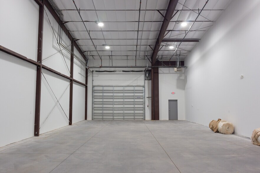 More Photos Of 4504 Morris Park Dr, Mint Hill Warehouse For Lease