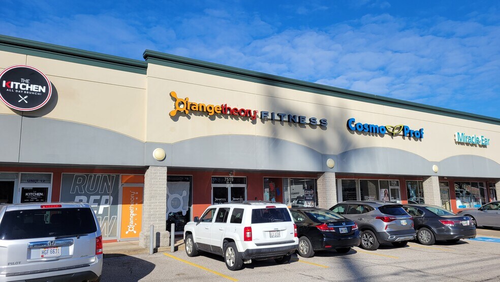 More Photos Of 7501-7537 Mentor Ave, Mentor General Retail For Lease