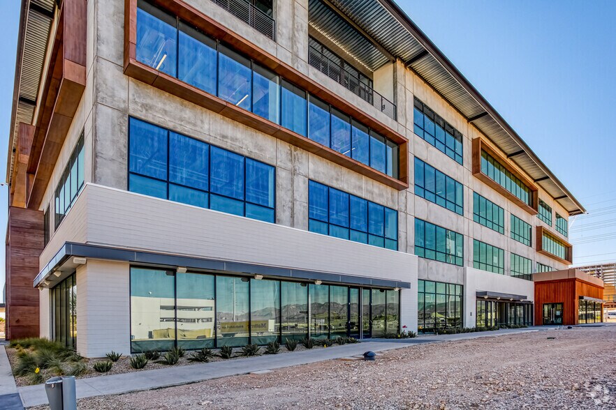 More Photos Of 6887 Helen Toland St, Las Vegas Office For Lease