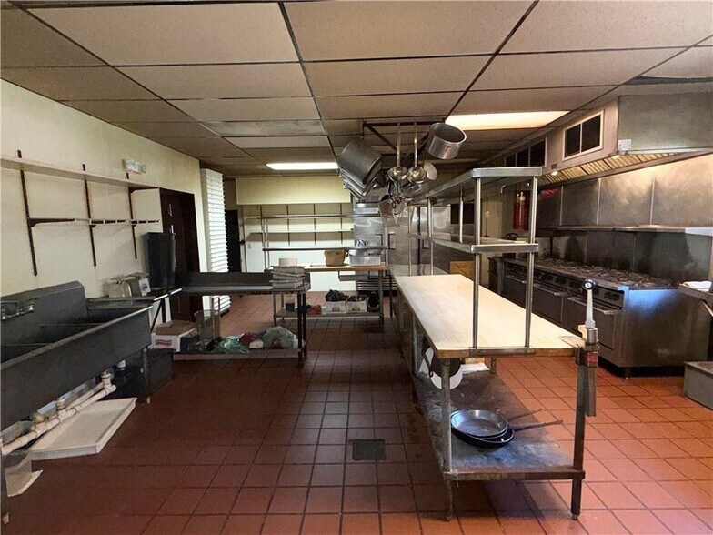 More Photos Of 24 Oneida St, Oneonta Restaurant For Sale