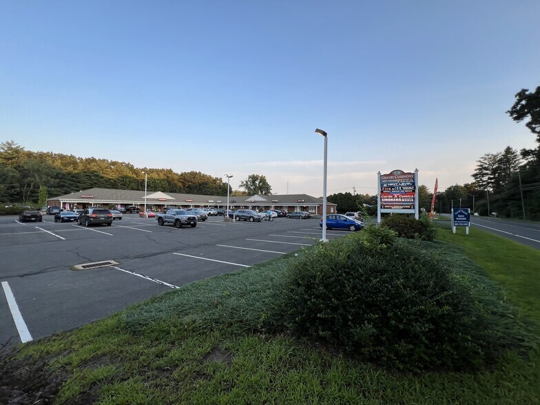 More Photos Of 518 Salmon Brook St, Granby Unknown For Lease