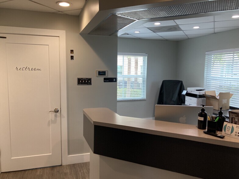 More Photos Of 3146 Northside Dr, Key West Office For Sale