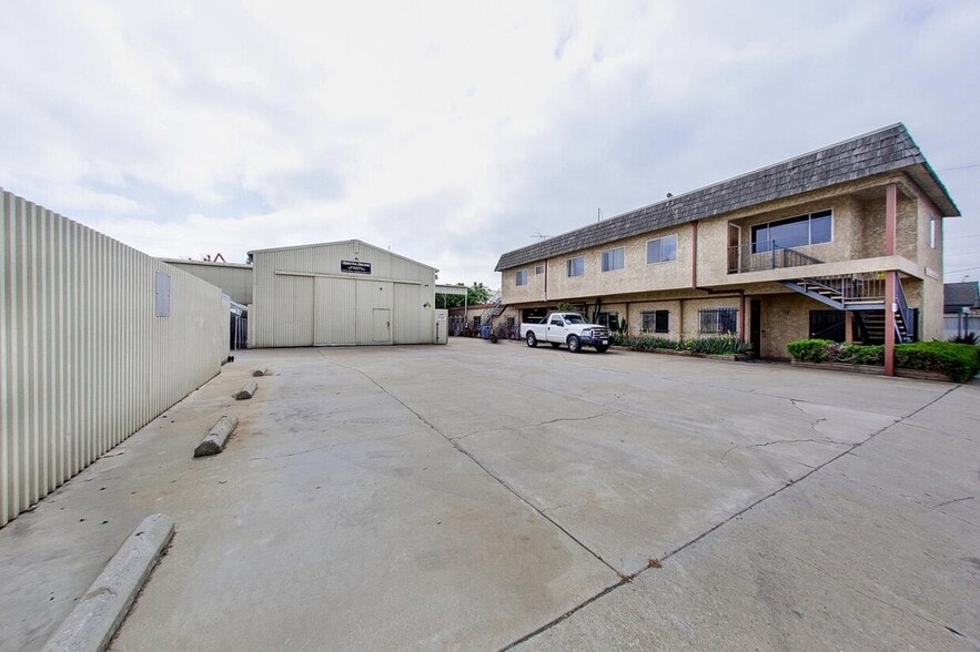 Primary Photo Of 17306 Roseton Ave, Artesia Manufacturing For Lease