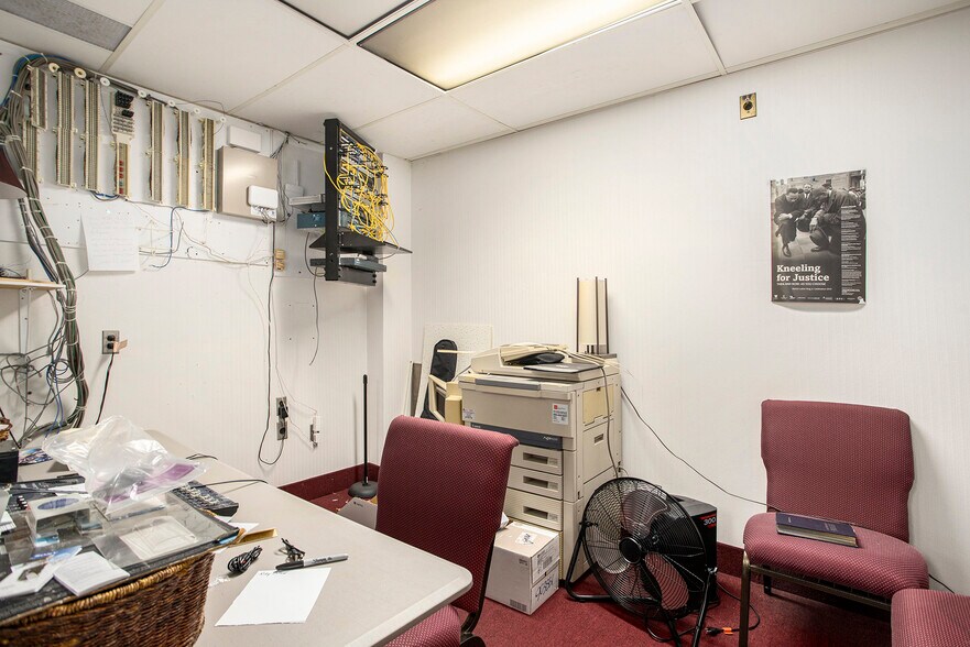 More Photos Of 135 N Church St, Kalamazoo Office Residential For Sale