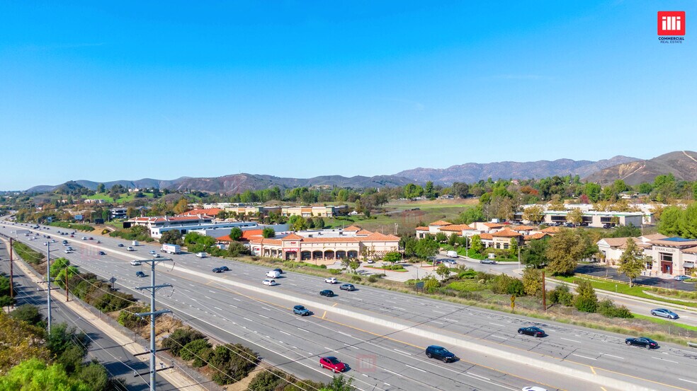 More Photos Of 28610 Canwood St, Agoura Hills Freestanding For Lease