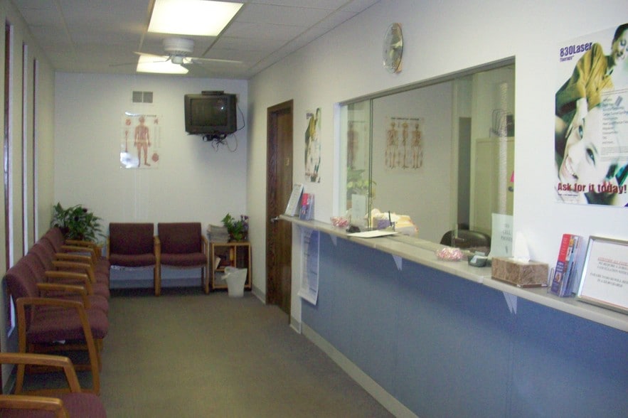 More Photos Of 4647 W 103 St, Oak Lawn Medical For Sale