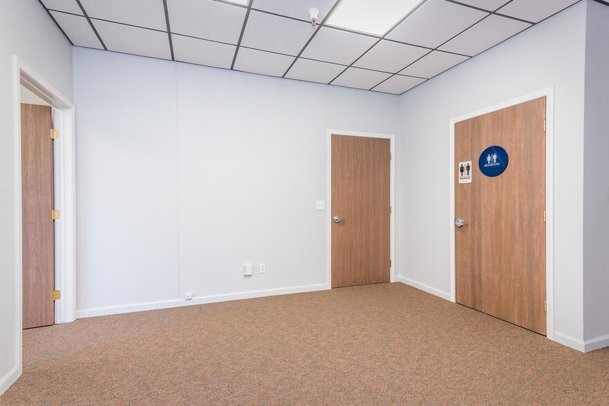 More Photos Of 5955 Capistrano Ave, Atascadero Office For Lease