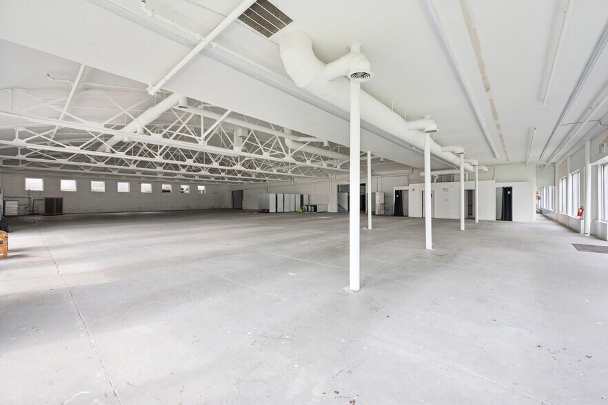 More Photos Of 235-239 W Landis Ave, Vineland Freestanding For Sale