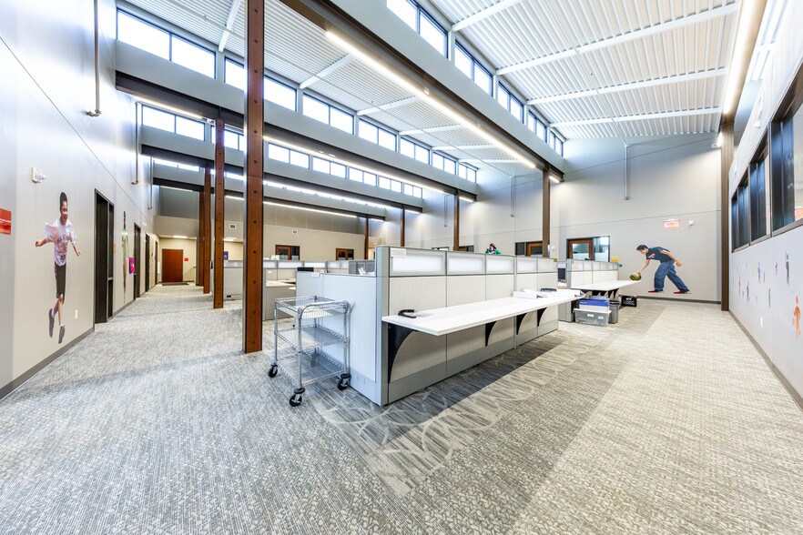 More Photos Of 1804 Rutherford Ln, Austin Office For Sale