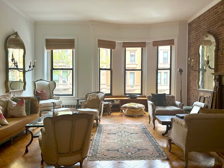 More Photos Of 28 W 89th St, New York Apartments For Sale