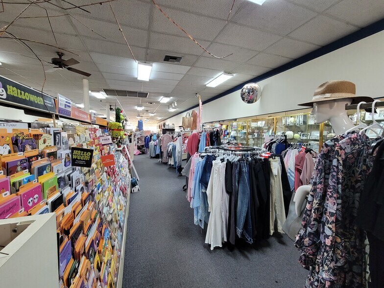 More Photos Of 302 N Main St, Rushville Storefront Retail Office For Sale