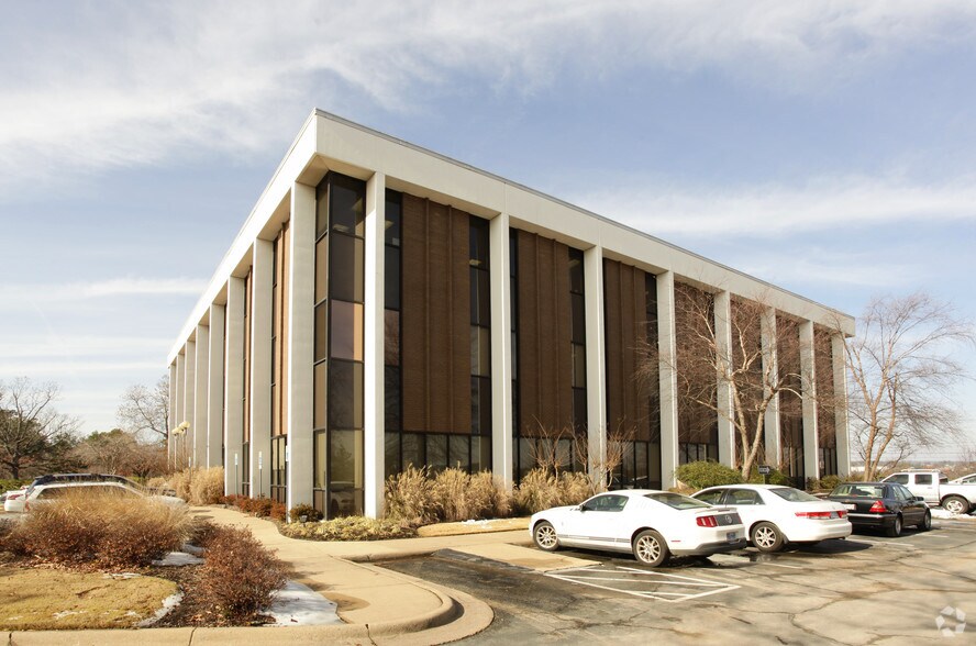 More Photos Of 10802 Executive Center Dr, Little Rock Office For Lease
