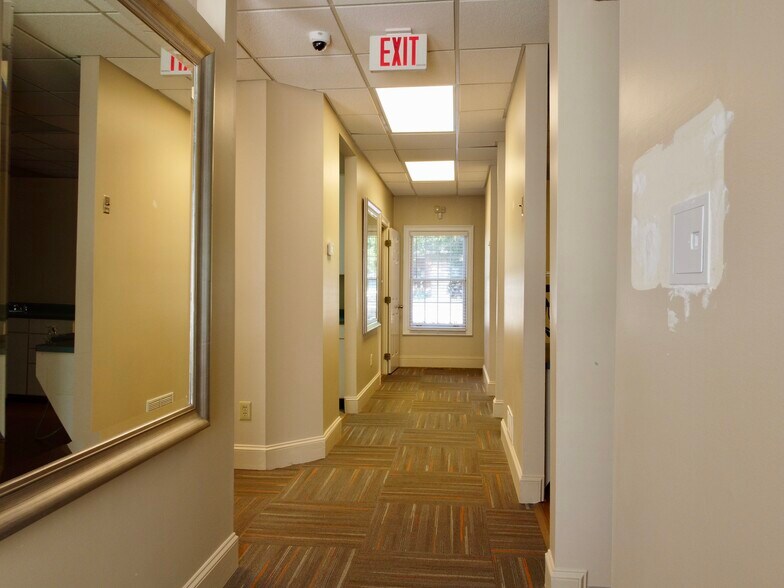 More Photos Of 3218 Mill St, Covington Medical For Sale