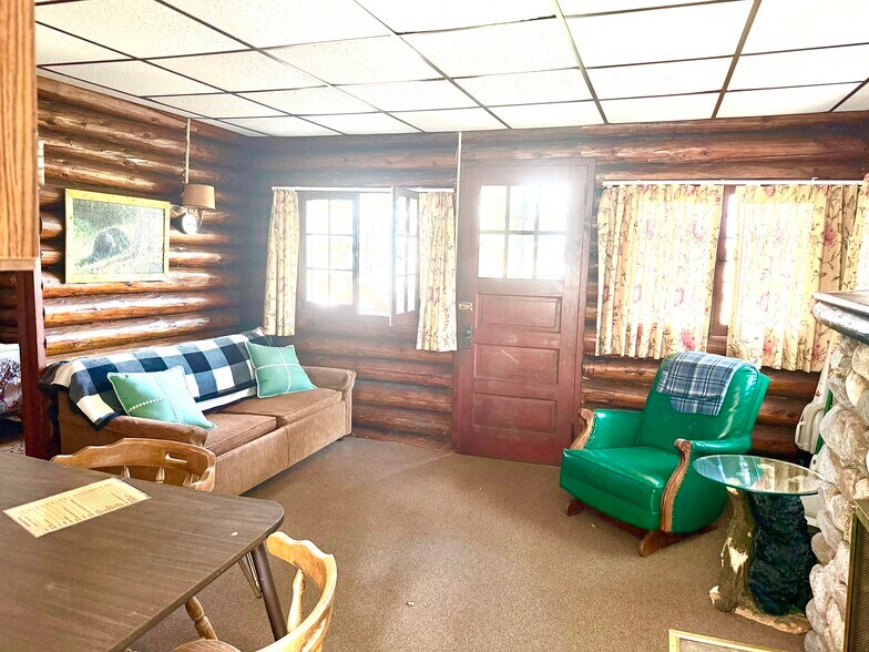 More Photos Of 3980 Lakeshore Dr, Rhinelander Lodge Meeting Hall For Sale