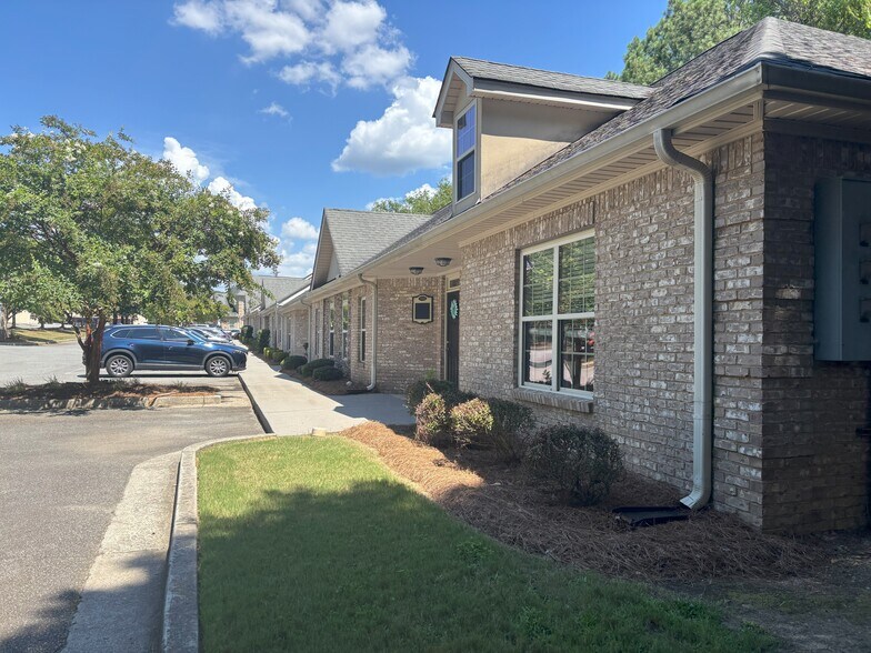 More Photos Of 20 Pointe North Dr, Cartersville Office For Sale