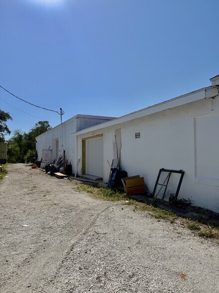 More Photos Of 1624 4th St S, Saint Petersburg Warehouse For Sale