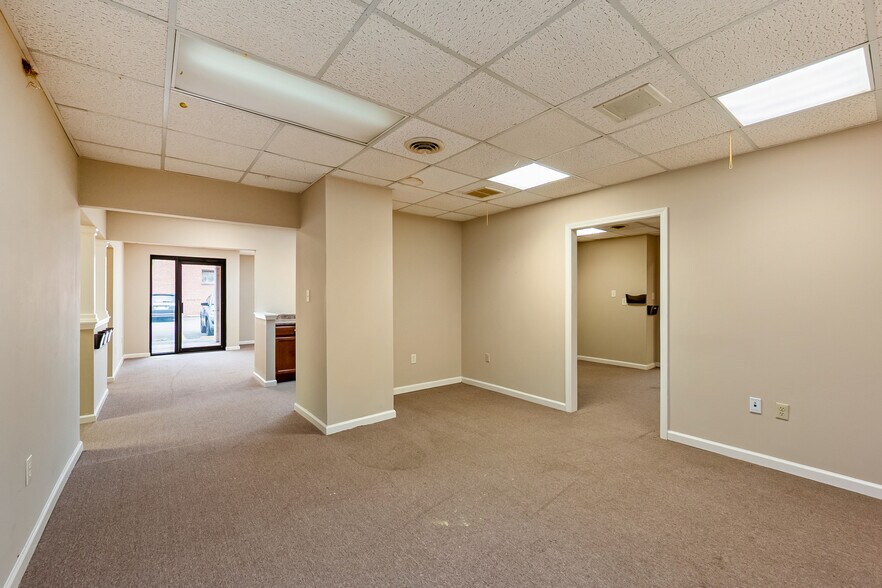 More Photos Of 65 E Main St, Pulaski Coworking Space