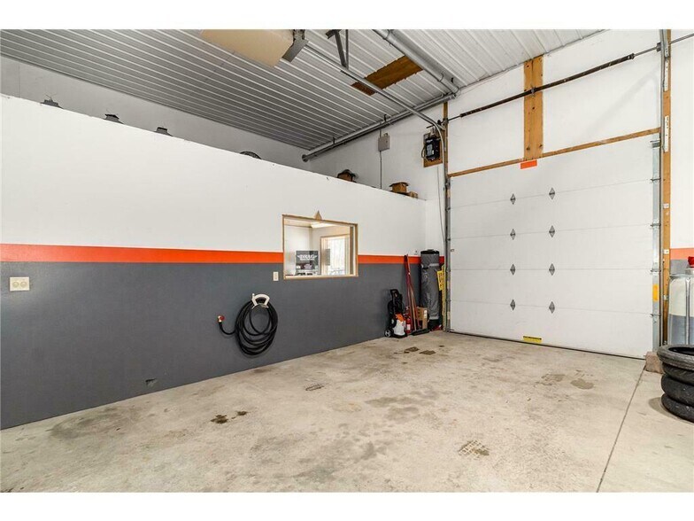 More Photos Of 29410 West St, Chisago City Warehouse For Sale