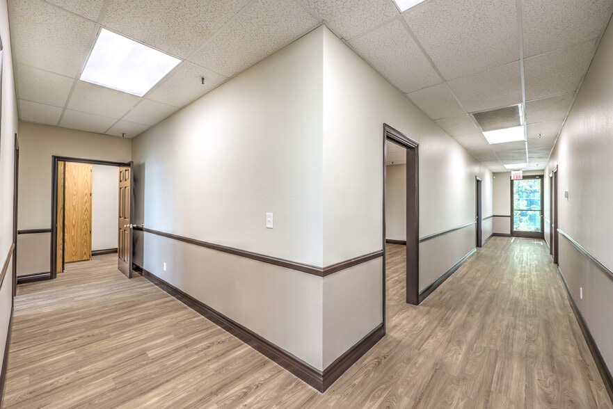 More Photos Of 4270 S Decatur Blvd, Las Vegas Unknown For Lease