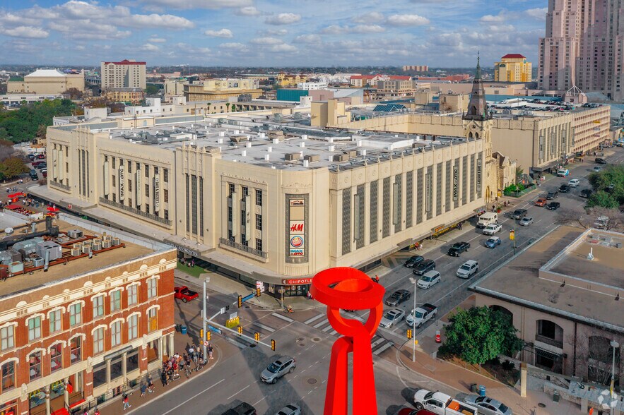 More Photos Of 849 E Commerce St, San Antonio Unknown For Lease