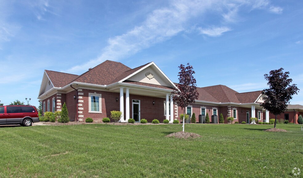 More Photos Of 5862 Snyder Dr, Lockport Office For Sale