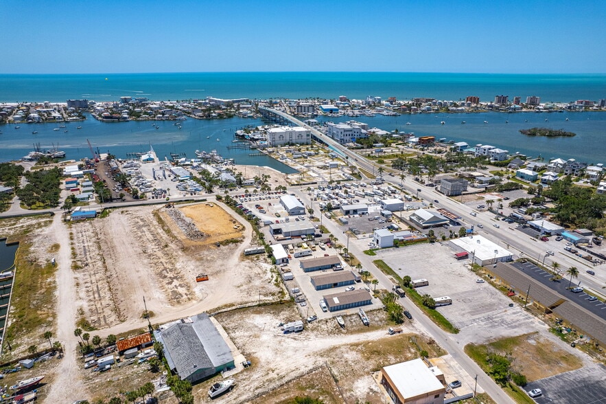 More Photos Of 870 Buttonwood Dr, Fort Myers Beach Distribution For Sale