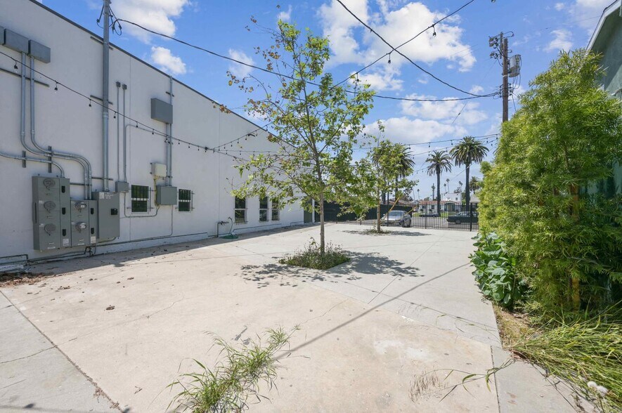 More Photos Of 4501-4515 W Adams Blvd, Los Angeles Loft Creative Space For Lease