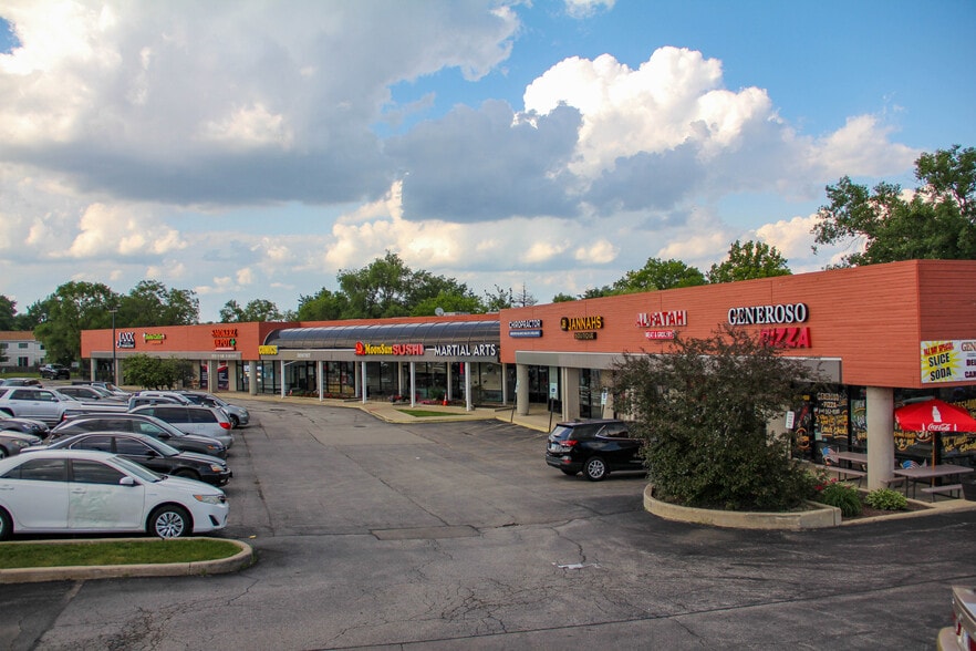More Photos Of 314-340 Army Trail Rd, Glendale Heights Storefront Retail Office For Lease