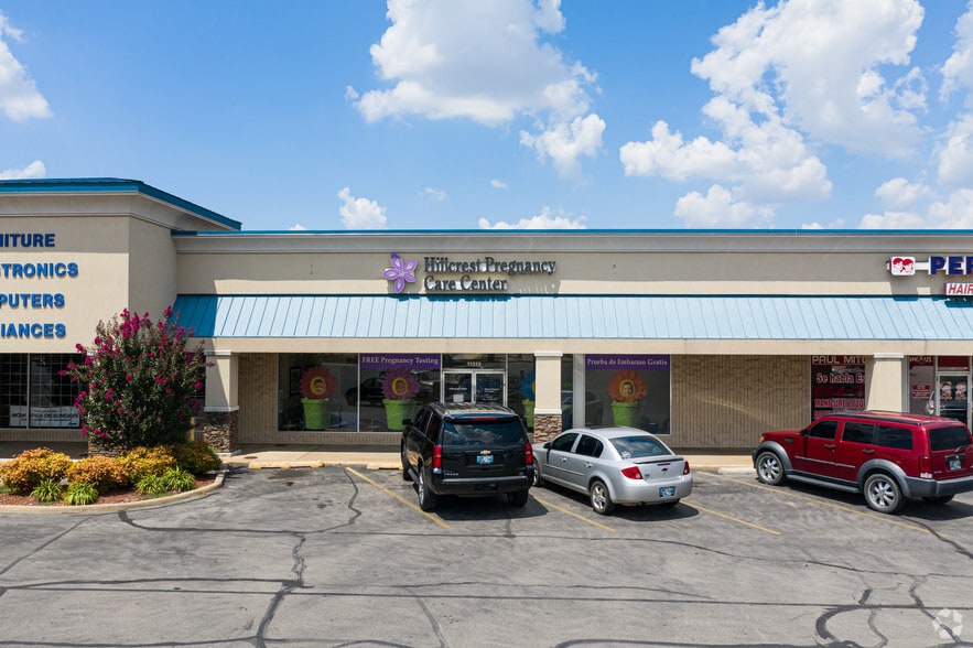 More Photos Of 11307 Garnett Rd, Tulsa Unknown For Lease