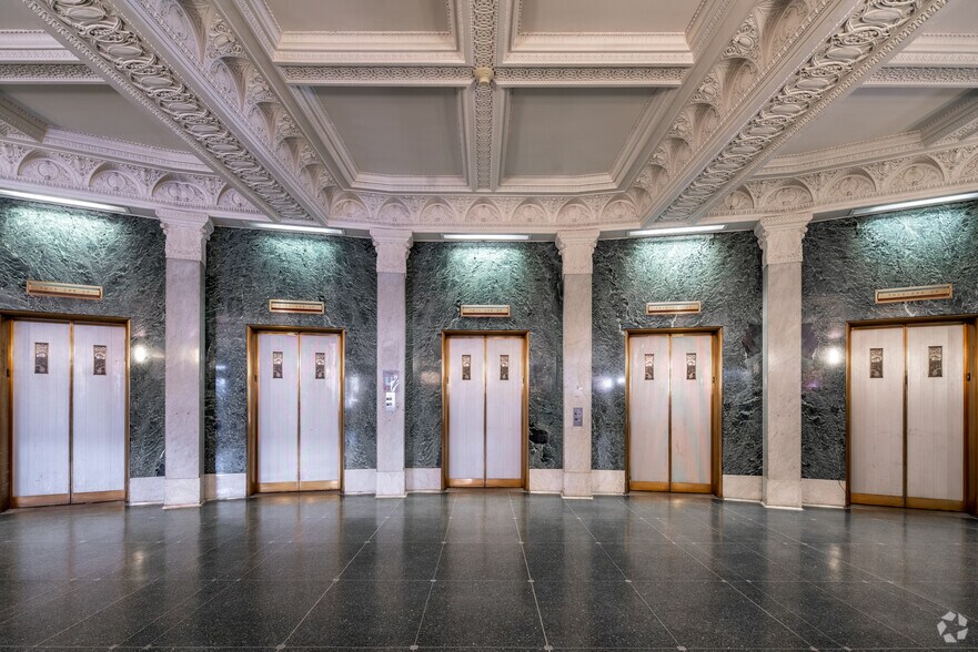 More Photos Of 400 S 4th St, Minneapolis Office For Lease