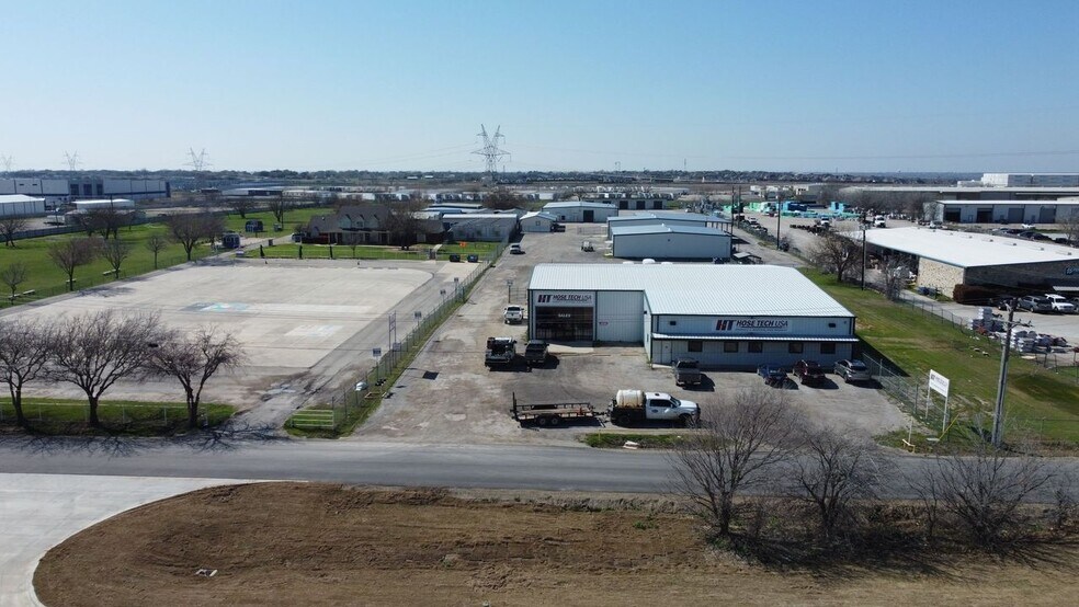 More Photos Of 13189 Harmon Rd, Fort Worth Warehouse For Sale