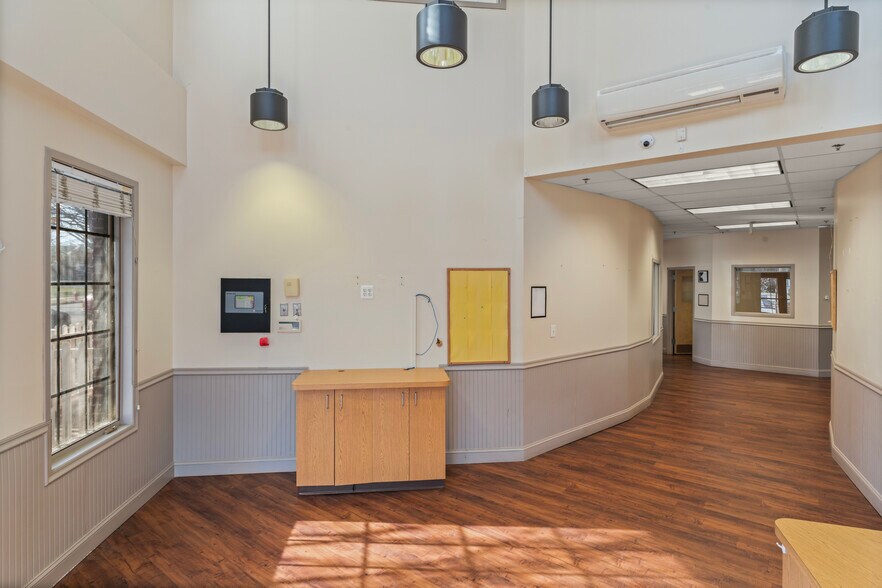 More Photos Of 42851 Smallwood Ter, Chantilly Daycare Center For Sale