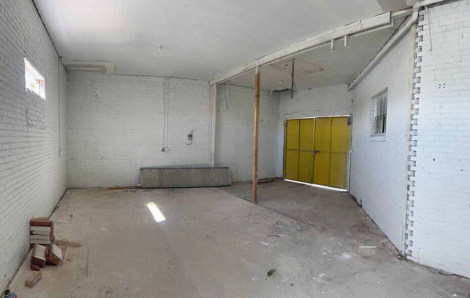 More Photos Of 4600 Montana Ave, El Paso Storefront For Sale