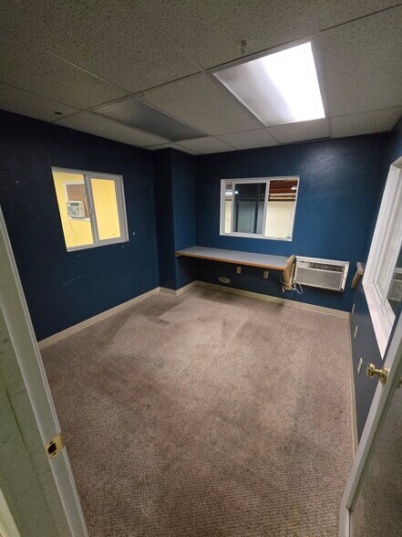 More Photos Of 1600 North Ave W, Missoula Warehouse For Lease