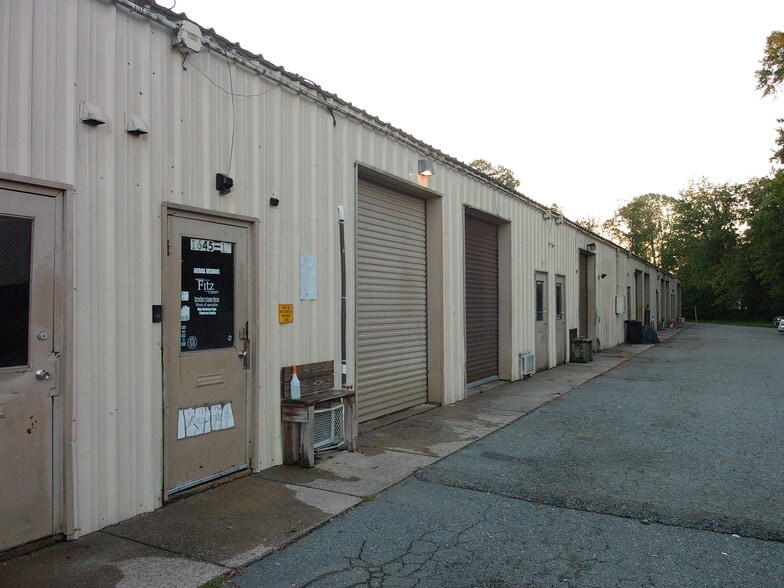 More Photos Of 1645 W Pembroke Ave, Hampton Storefront For Lease