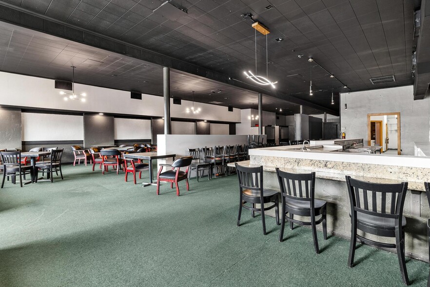 More Photos Of 227 E Main St, Tavares General Retail For Sale