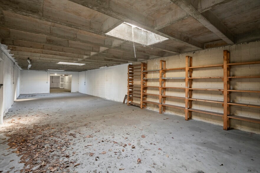 More Photos Of 730 Central Ave, Mountain View Auto Repair For Sale