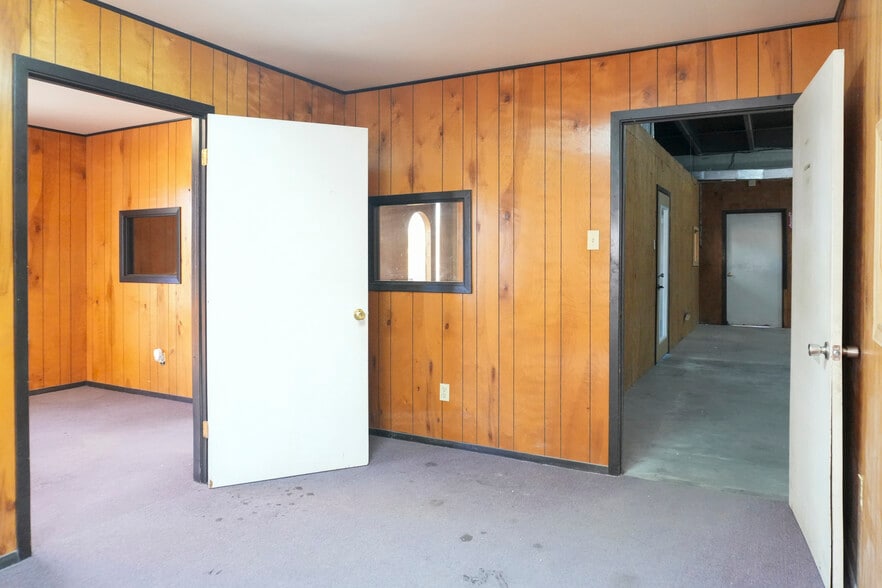 More Photos Of 4434 Crosstown Expy, Corpus Christi Industrial For Lease