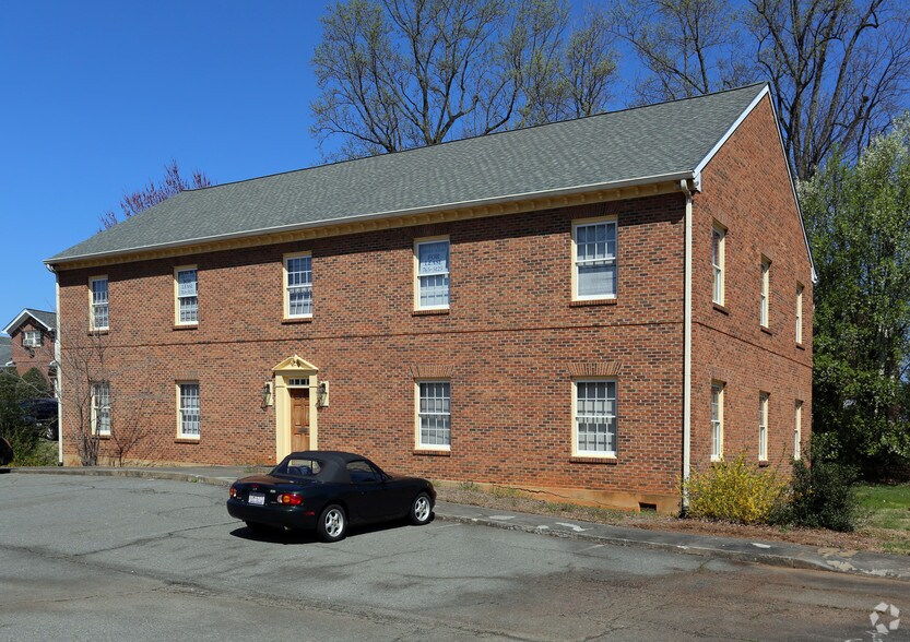 More Photos Of 3805 Forrestgate Dr, Winston-Salem Office For Sale