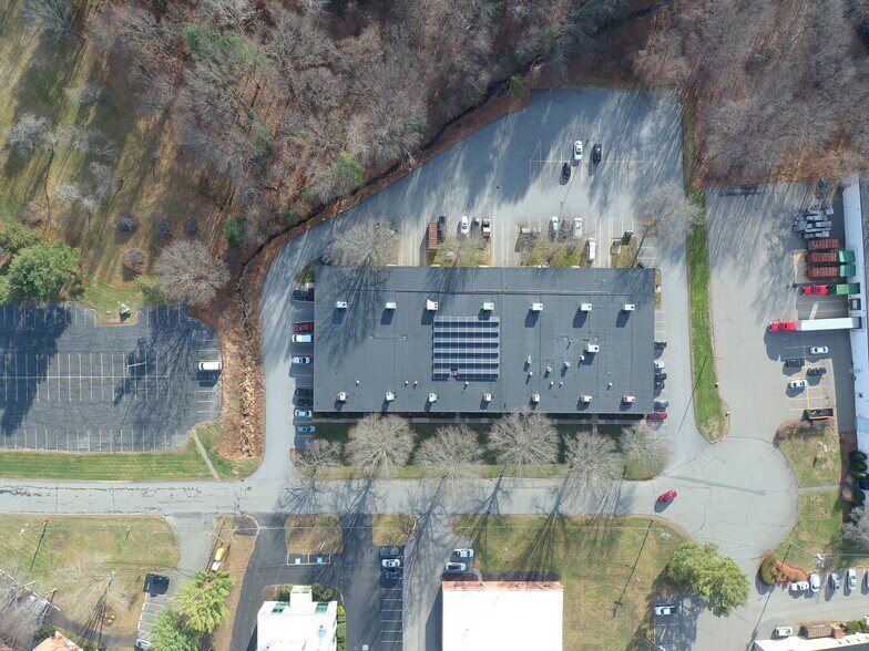 More Photos Of 10-16 Craig Rd, Acton Light Manufacturing For Lease