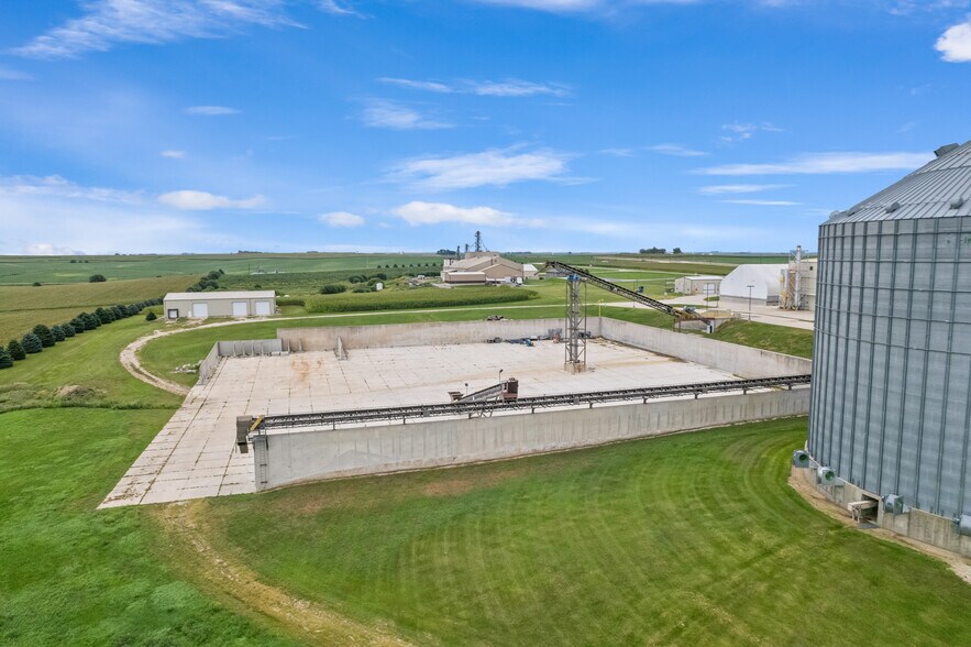 More Photos Of 6059 159th St, Galva Food Processing For Sale