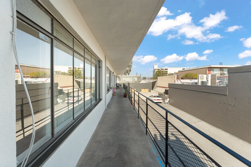 More Photos Of 1728 Broadway St, Redwood City Apartments For Sale