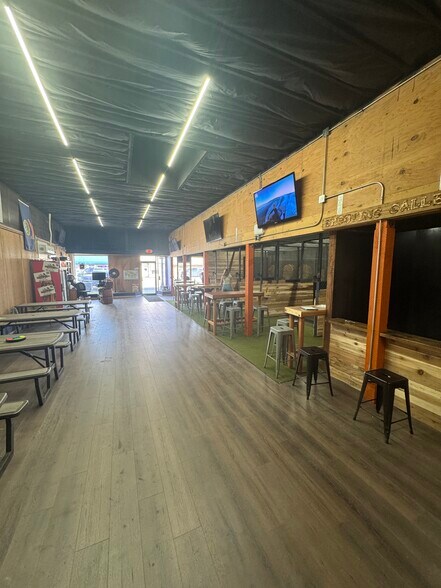 More Photos Of 107-109 N Main St, Payette Storefront For Lease