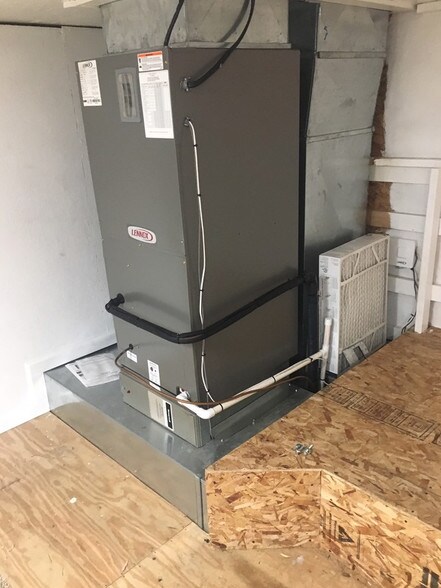 More Photos Of 903 Constitution Blvd, Beaver Falls Office For Lease