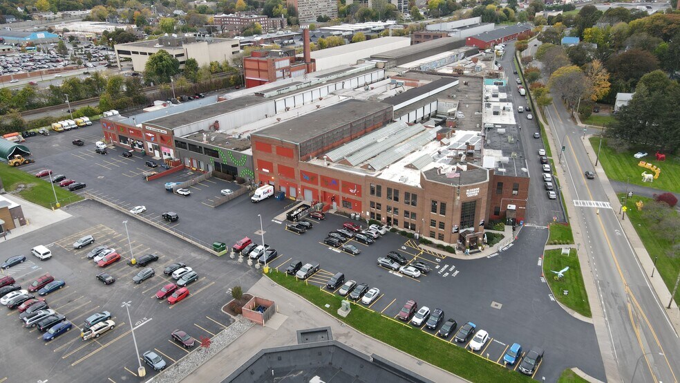 More Photos Of 595 Blossom Rd, Rochester Light Manufacturing For Lease