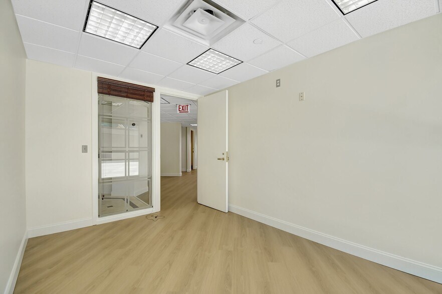 More Photos Of 200 S Andrews Ave, Fort Lauderdale Medical For Sale