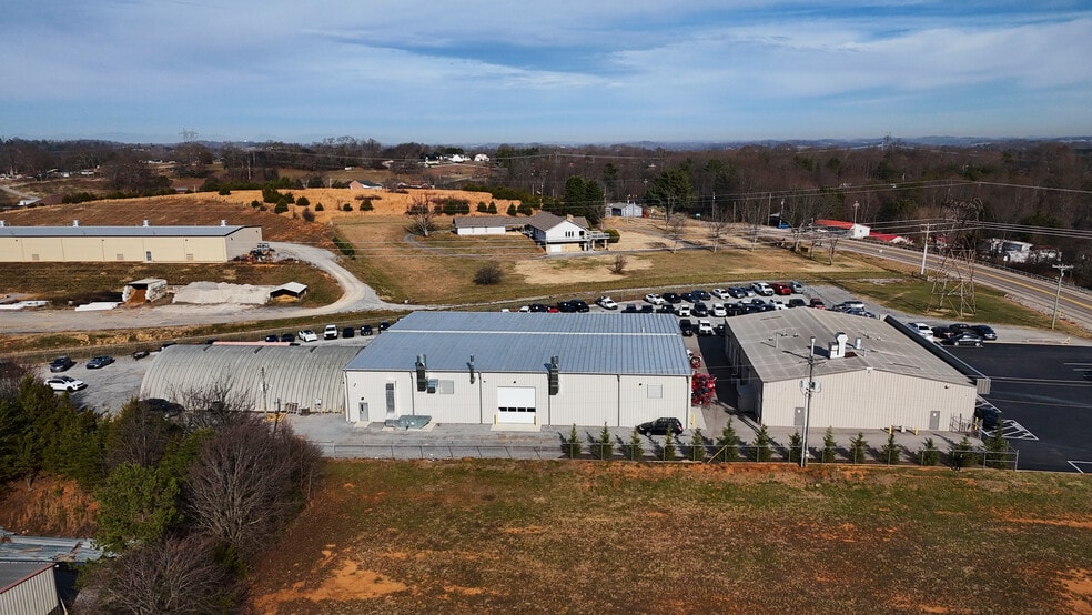 More Photos Of 1755 William Blount Dr, Maryville Auto Repair For Sale