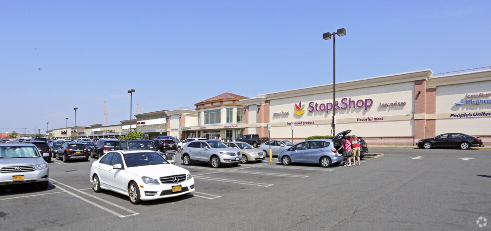 More Photos Of 2700 Hylan Blvd, Staten Island Unknown For Lease