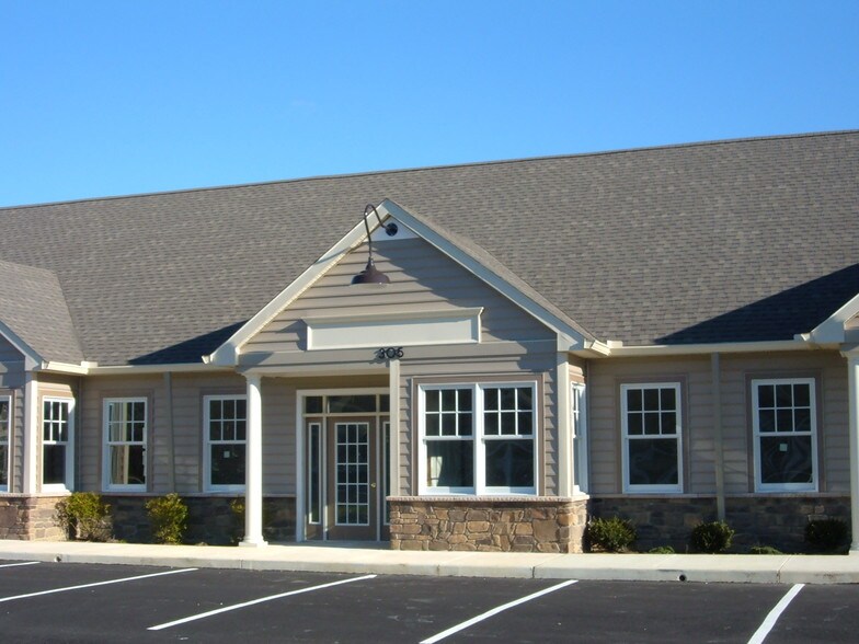 More Photos Of 8626 Brooks Dr, Easton Office For Lease
